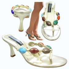 kitten heel toe post sandals