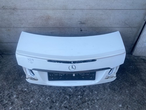 Mercedes class e220 coupe - e,