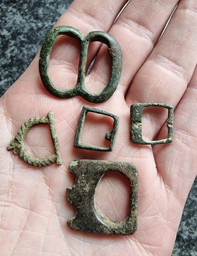 Metal detecting finds - detecting, buckles
