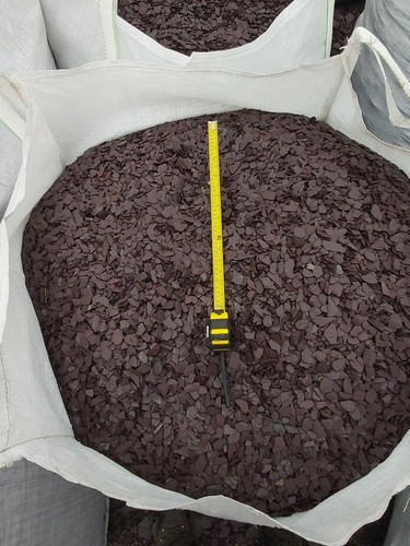 Plum slate chippings 20mm - slate,