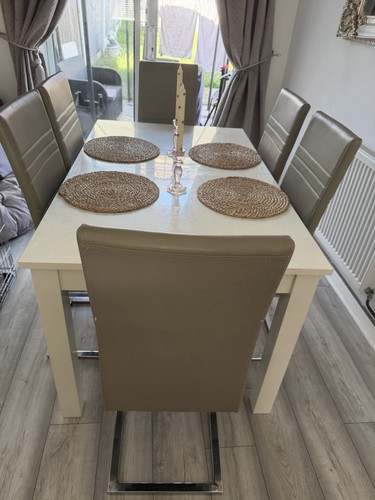 Next extendable dining - , table