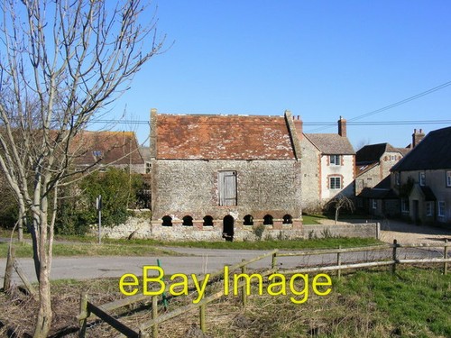 Photo 6x4 unusual - photo, building