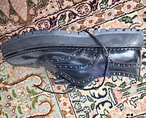 Church black leather wingtip - church's,
