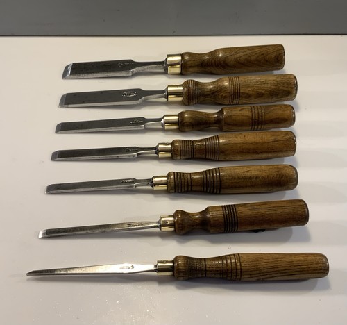 Vintage wood chisels with - 7,