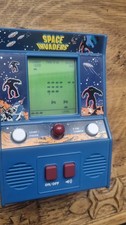 Space invaders mini handheld - space,