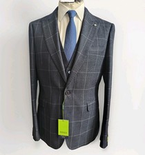 Gianni Feraud 3 Piece Navy Check Jersey Textured Suit 42R