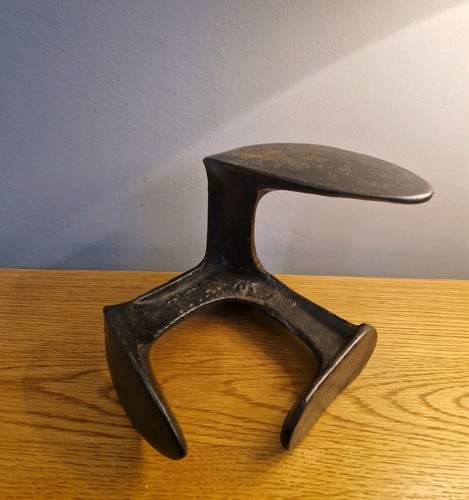 Antique titan cast iron - 2,