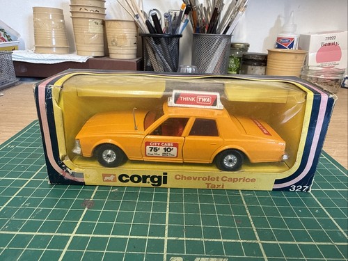 Corgi 327 chevrolet - corgi,