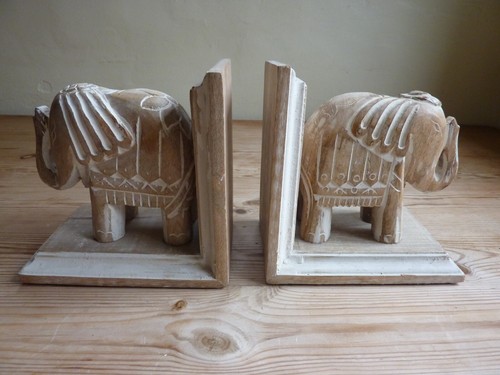 Wooden elephant bookends - 2,