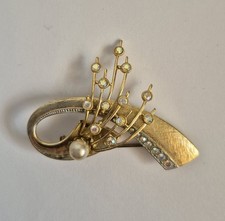 Fancy Vintage Brooch Iridescent Diamante & Faux Pearl Pin Costume Jewellery VGC 