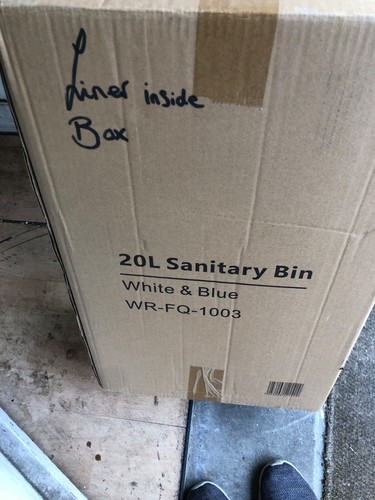 Sanitary bin pedal - bin, operated