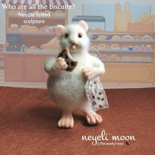 Needle felted Mouse, Who ate