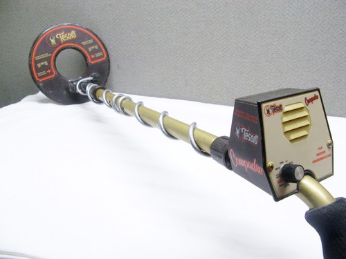 Tesoro compadre metal detector - tesoro,