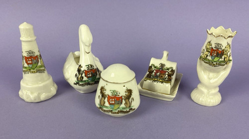 Pieces bristol crested ware - pieces,