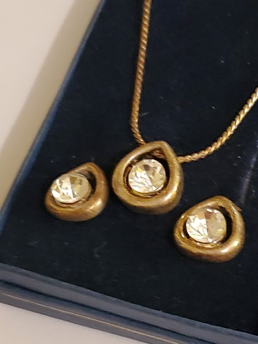 Vintage goldtone diamantes - vintage,