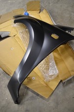 FORD FOCUS MK2 PASENGER NEARSIDE FRONT WING 05-08 WITH INDICATOR HOLE