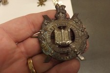 MILITARY BADGE KOSB KING'S OWN SCOTTISH BORDERERS 7CM BY 5CM (33)