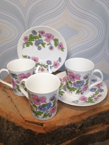 Vintage elizabethan meadow - vintage,