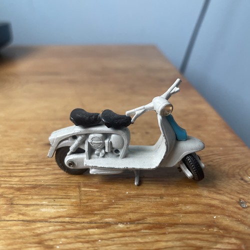 Britains lambretta scooter - lambretta,