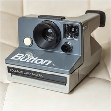 Vintage POLAROID THE BUTTON Instant Film Camera Takes SX-70 film