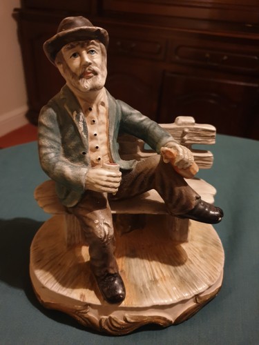 Vintage figurine old man - figurine,