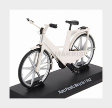 AMSDB058 BICYCLE NEWSSTAND -