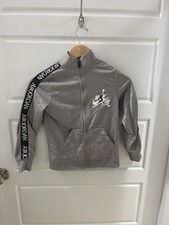 air jordan zip up jacket Size