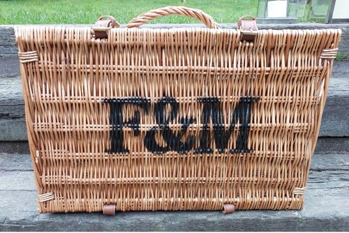 Fortnum mason m hamper - fortnum, f&m