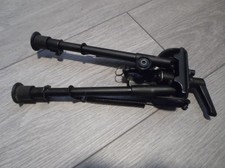 ADJUSTABLE, SWIVEL BI/POD WITH NOTCHED LEGS