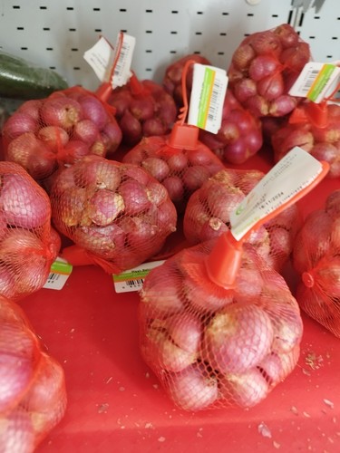 Fresh red shallot 200g - red,