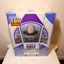 Ultimate Buzz Medicom Toy TOY