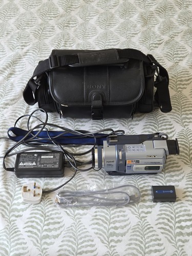 Sony handycam dcr trv340e - sony,