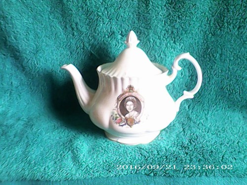 1977 queen elizabeth silver - queen,