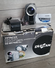 Hitachi DZ-MV750E DVD