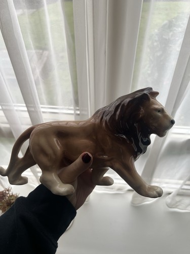 Lion statue beswick - statue,