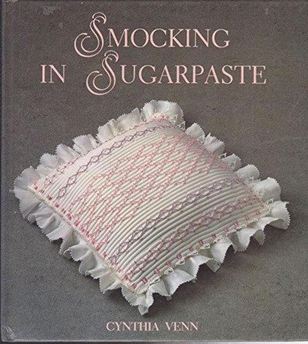 Smocking sugar paste - smocking, in