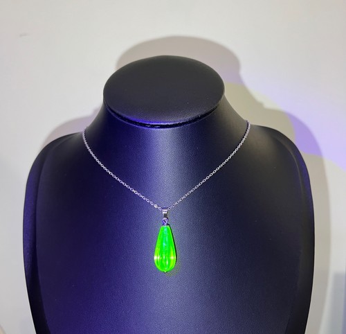 Uranium vaseline glass - vaseline,