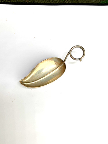 Vtg leaf shaped - leaf, tea
