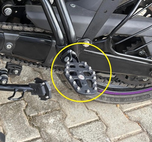 Pillion adjustable footpegs - pillion,