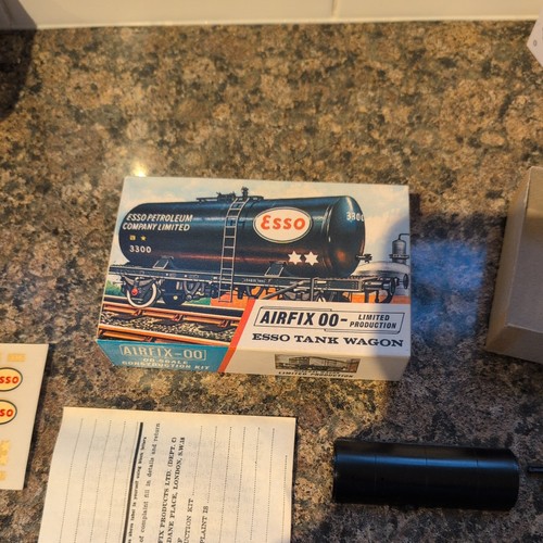 B4630 black esso - b4630, oil/fuel