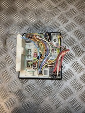 2006 RENAULT MEGANE FUSE BOX PETROL 8200481867