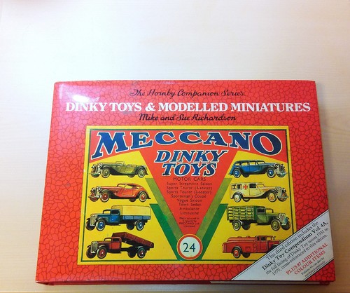 Meccano dinky toys modelled - meccano,