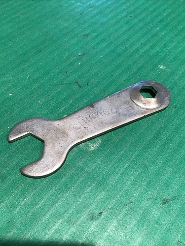 Vintage chicago roller skate - roller,