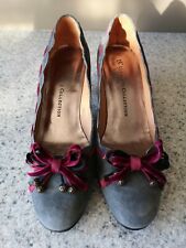 Ultimate Collection Grey Suede Shoes Size 5 Used