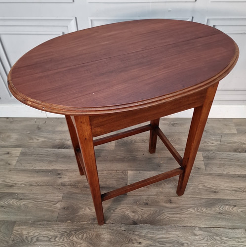 Vintage oval hall - oval,