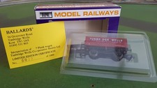 Dapol OO gauge 8T 7-plank coal