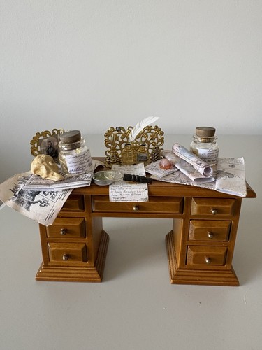 Dolls house filled - dolls, pedestal