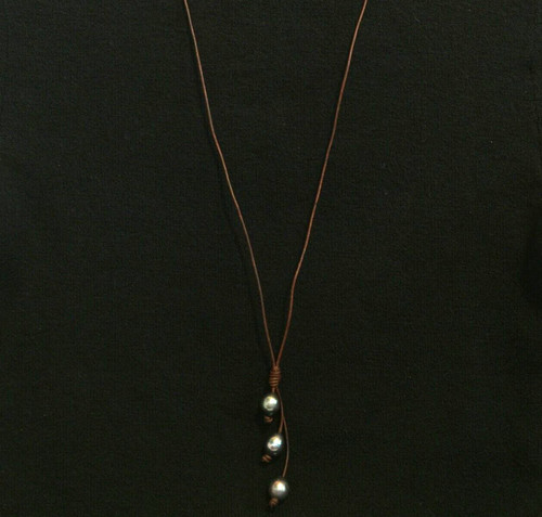 Black pearl leather lariat - black,