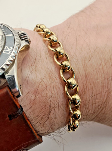 Solid 9ct gold - solid,