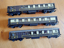 Hornby OO Gauge Pullman Umber